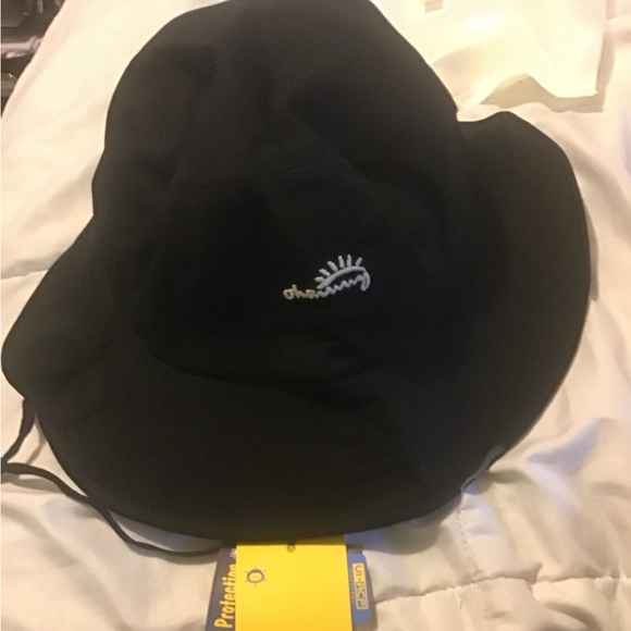Oh Sunny black bucket fisherman hat with arm covers & bag carrier NWT - Picture 8 of 8